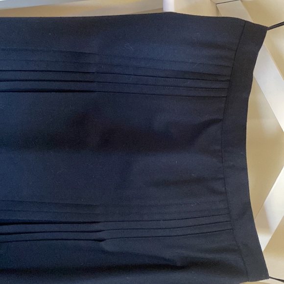 Classic Black Wool Skirt-fully lined - Picture 2 of 6